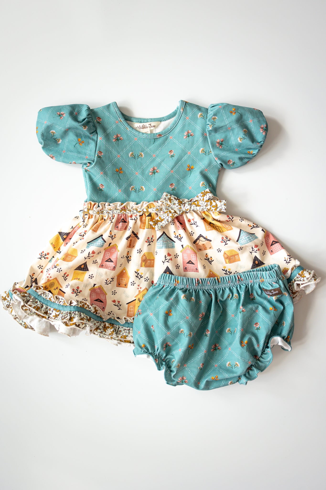 Nestled In Petals Baby Tunic & Bloomer Set