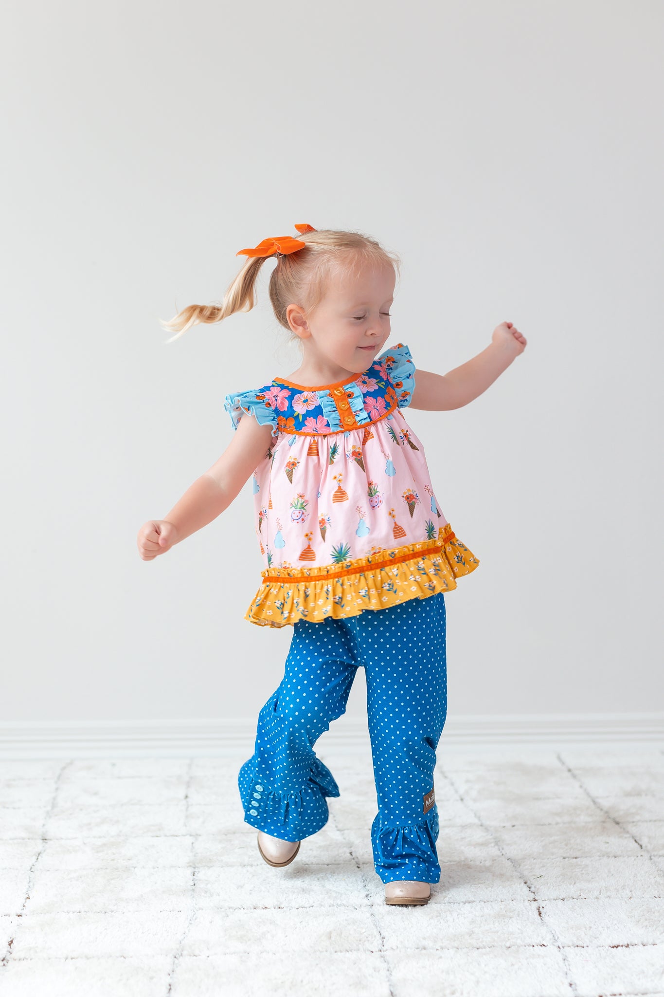 Vase Of Wonders Tunic (Pre-Order)