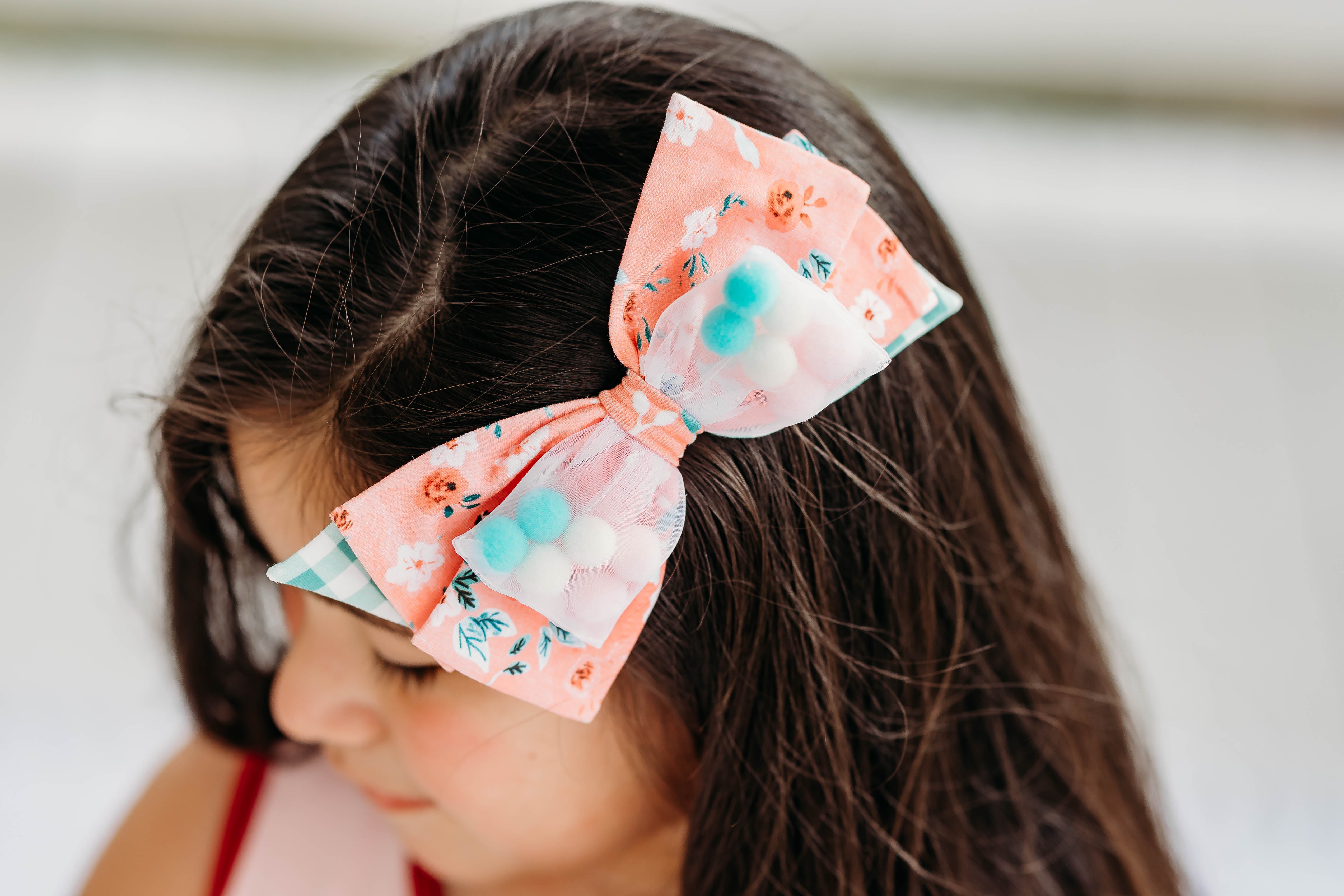 Cottontail Springs Pom Bow