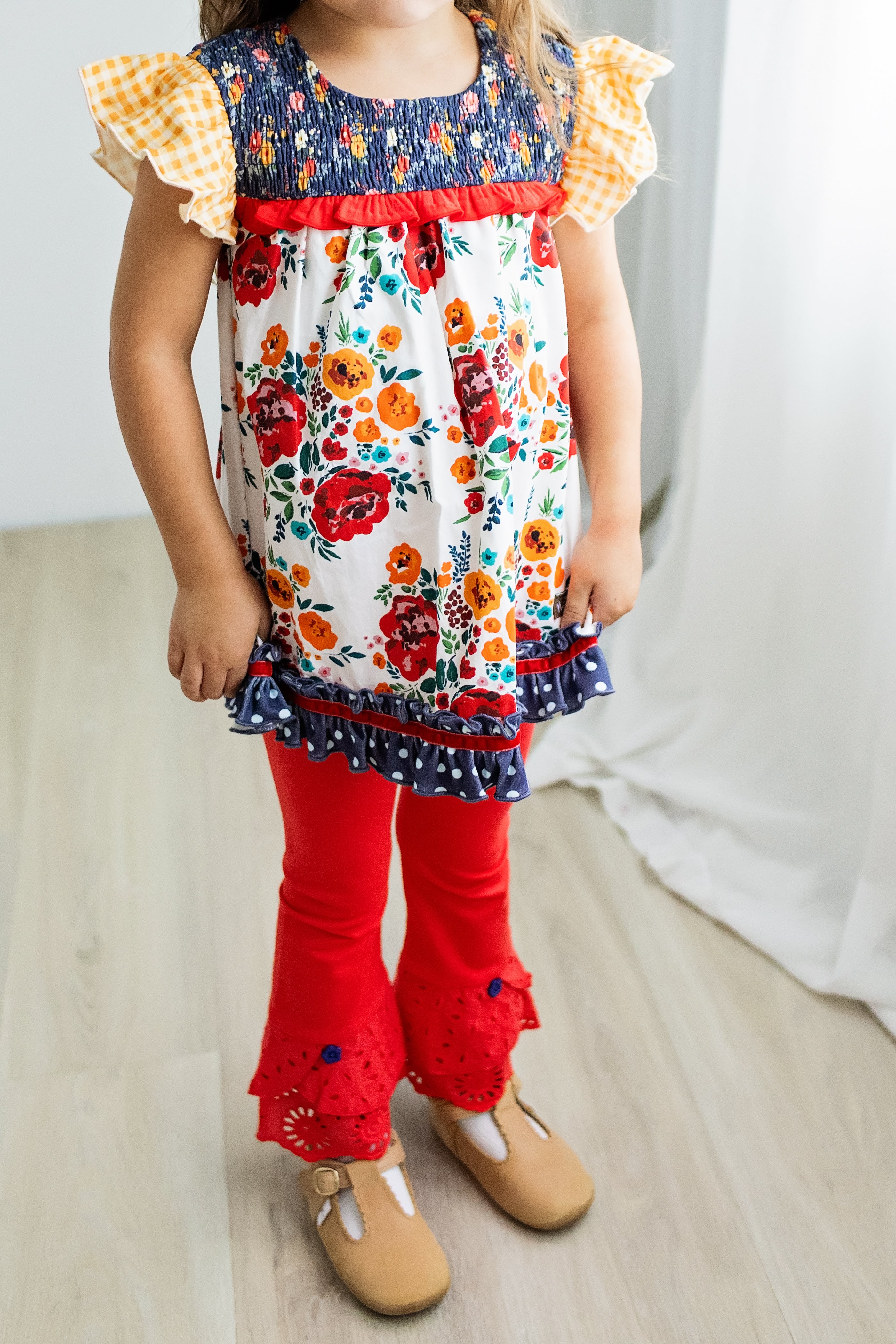 Cozy Hollow Ruffle Leggings (Pre-Order)