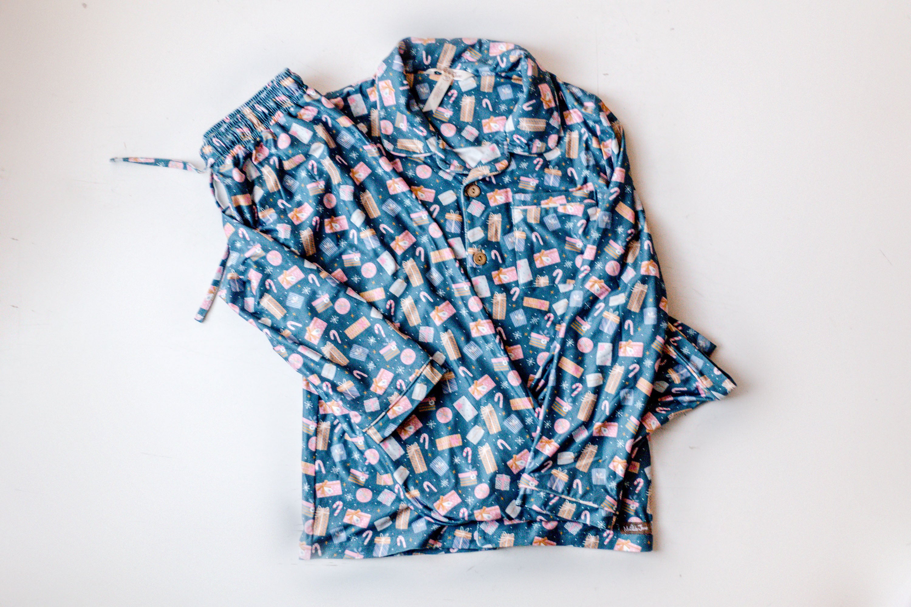 Boys Santas Surprise Stash Lounge Set