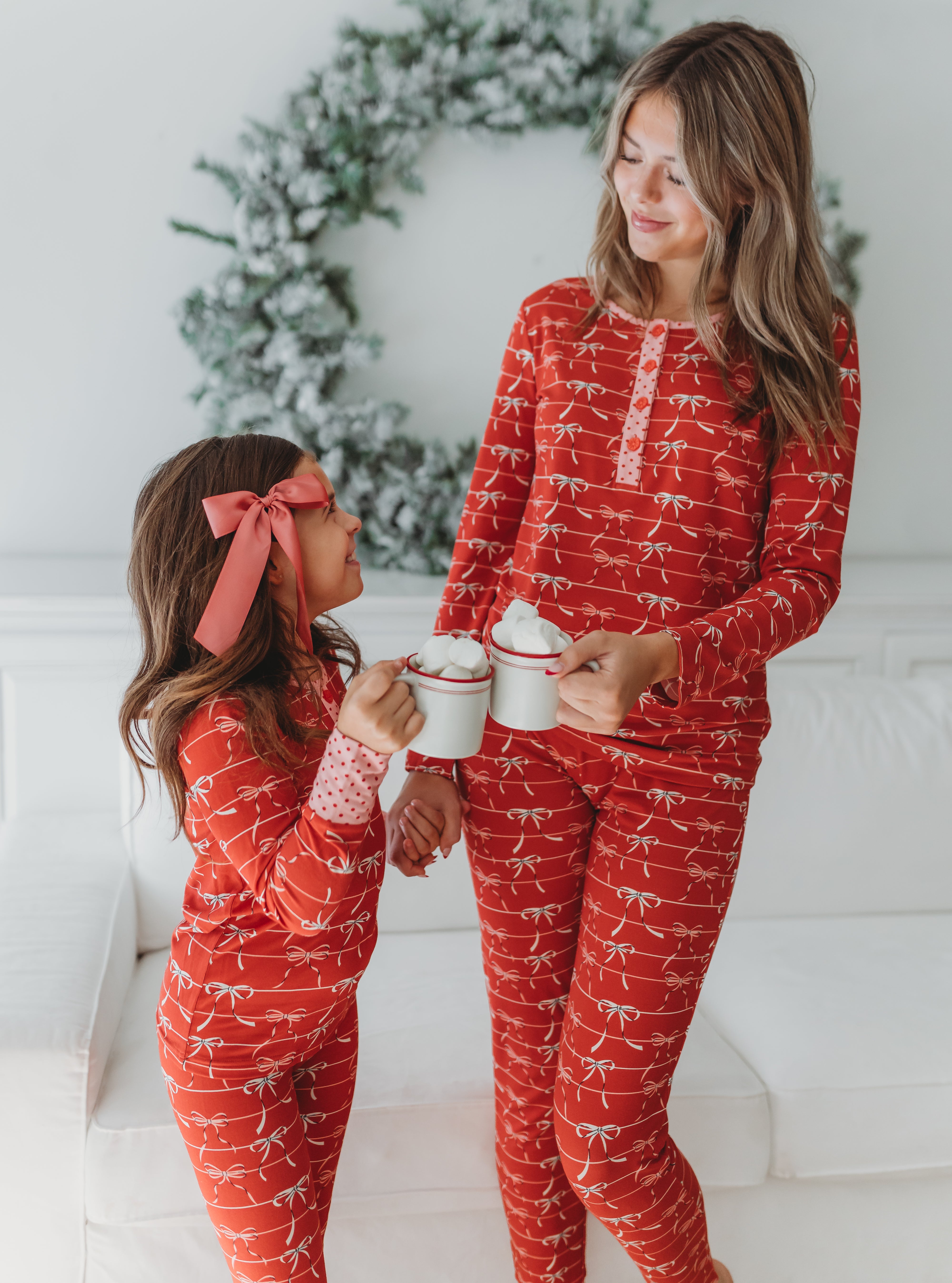 Bows Of Holly Lounge Set