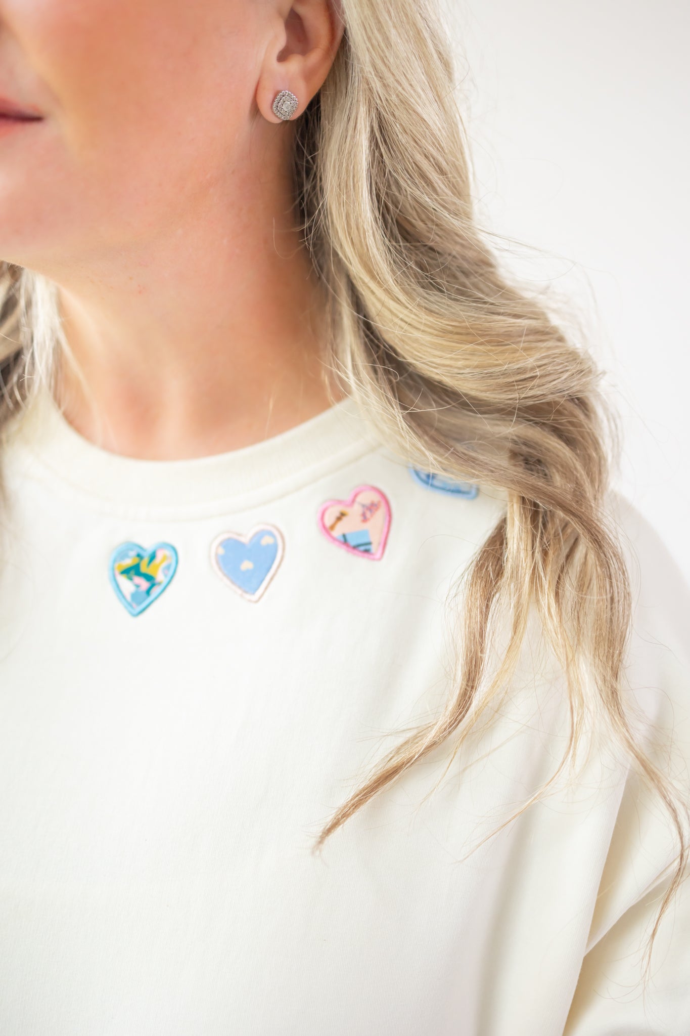 Women's Hearts In A Row Applique Sweater (Runs Small)