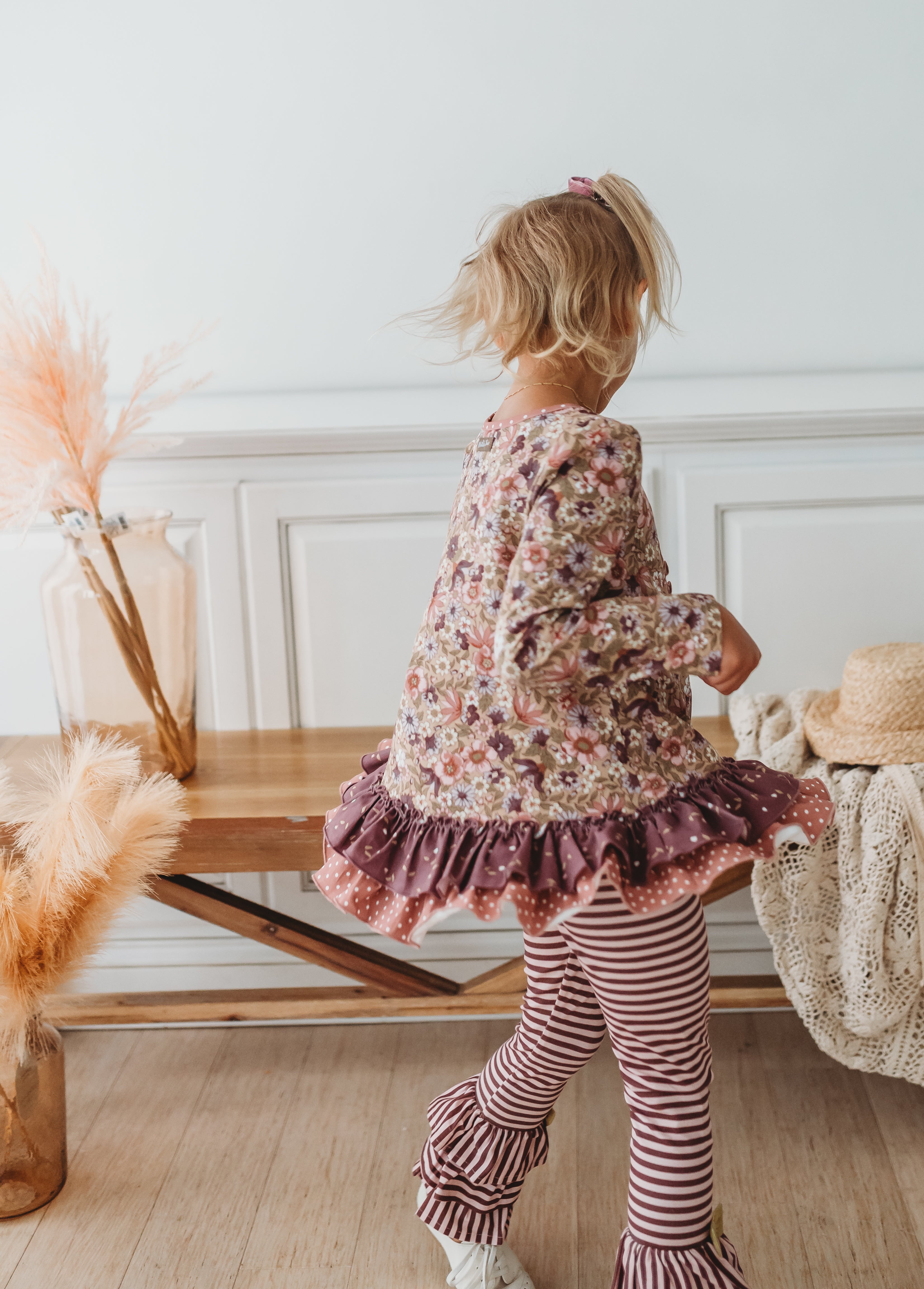 Tangled in Twigs Ruffle Leggings (Pre-Order)