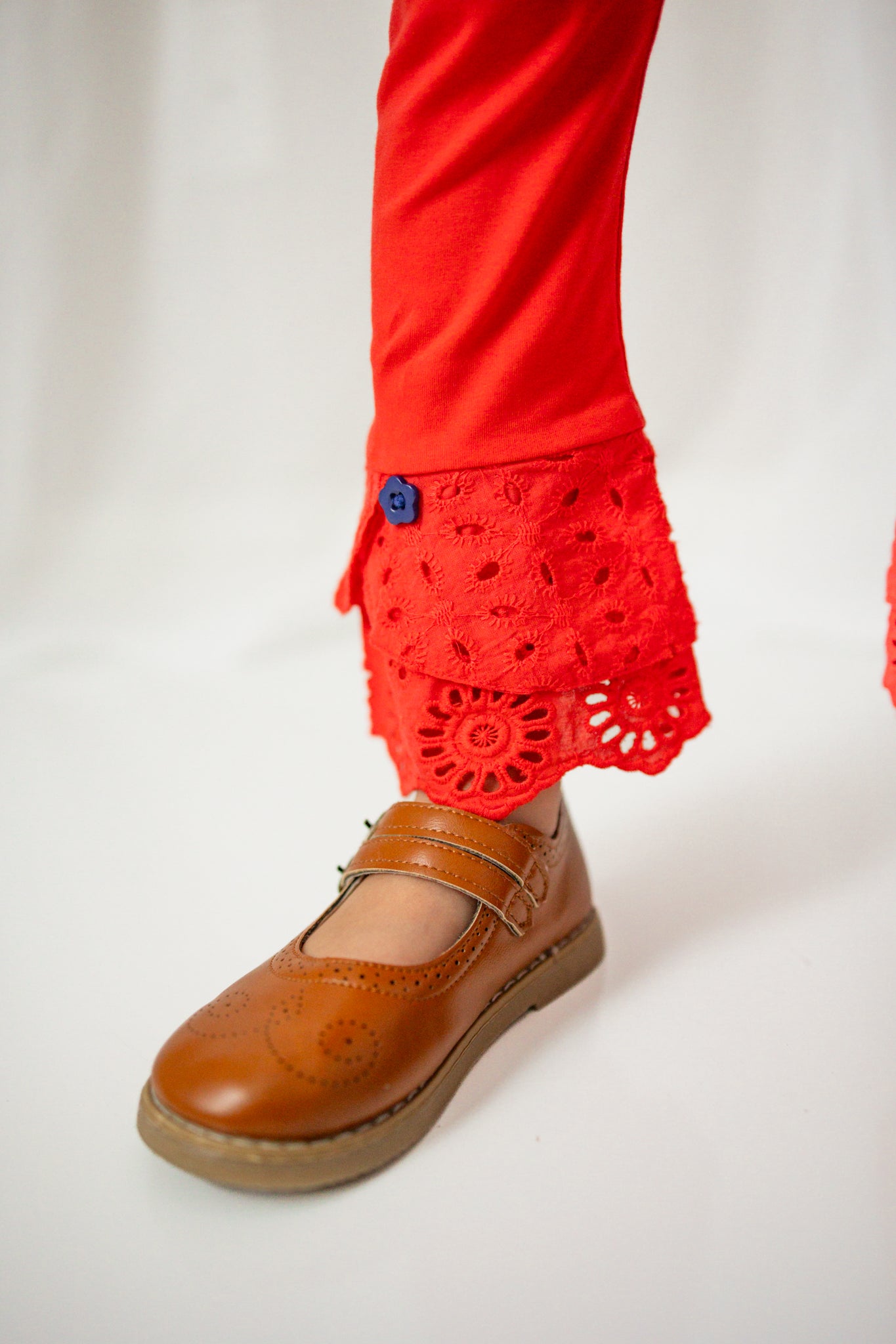 Cozy Hollow Ruffle Leggings (Pre-Order)