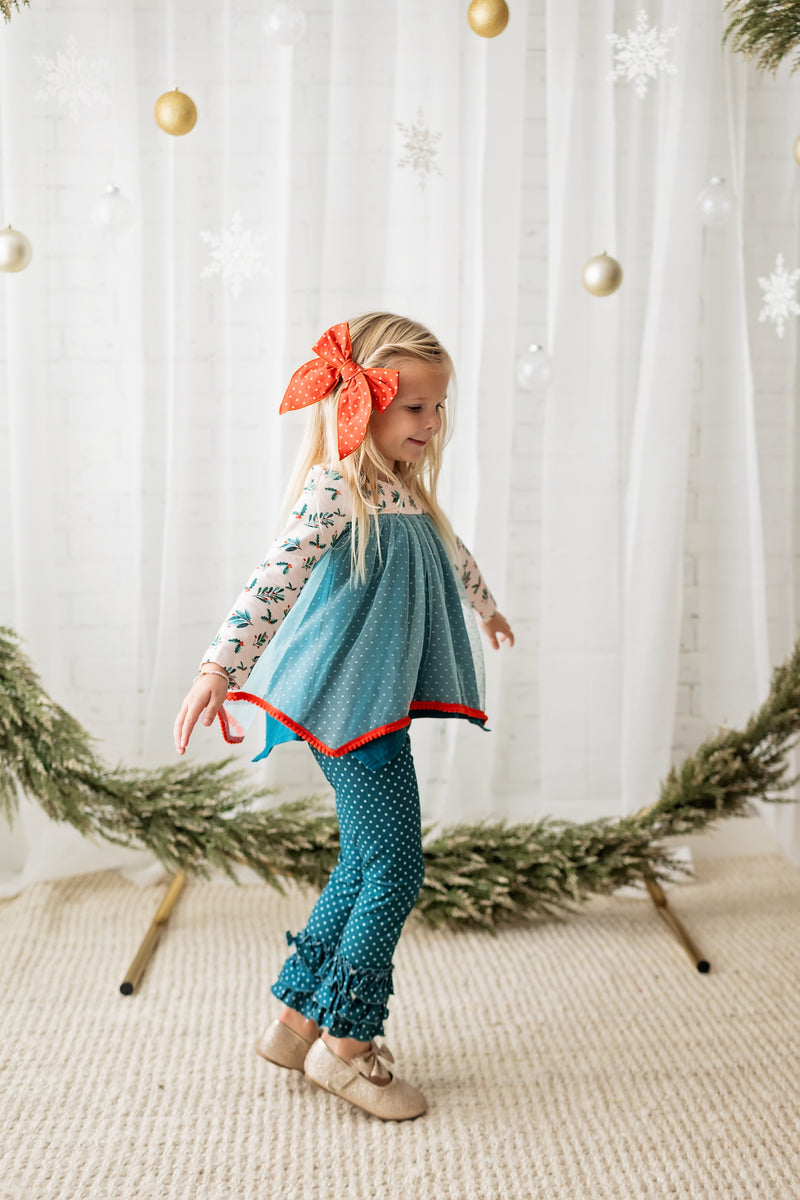 Mistletoe Magic Tunic