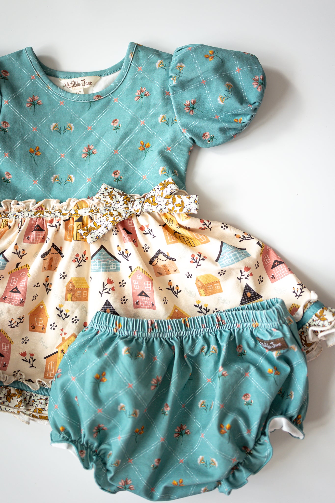 Nestled In Petals Baby Tunic & Bloomer Set
