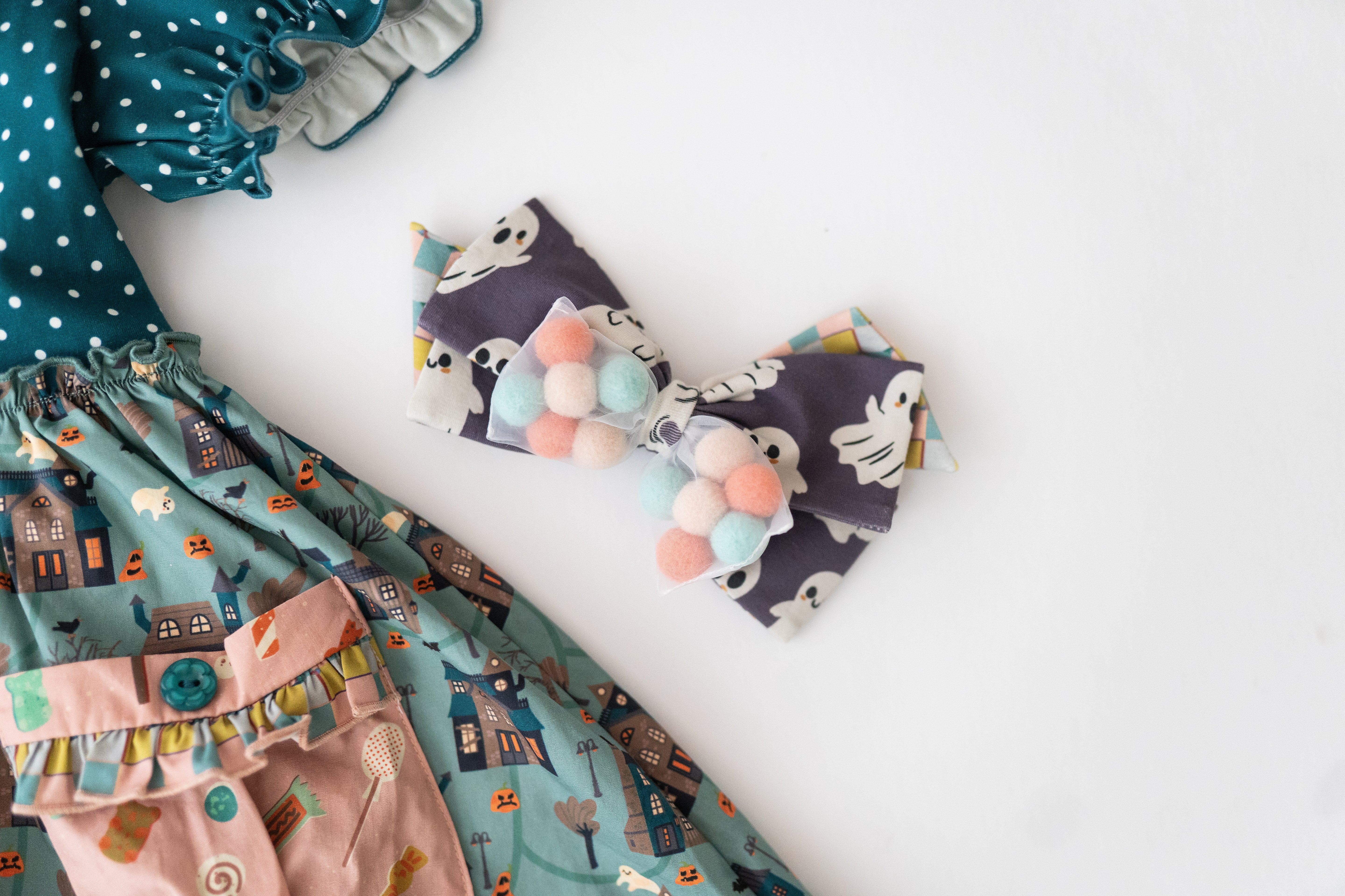 Little Haunts Lane Pom Pom Bow (Pre-Order)