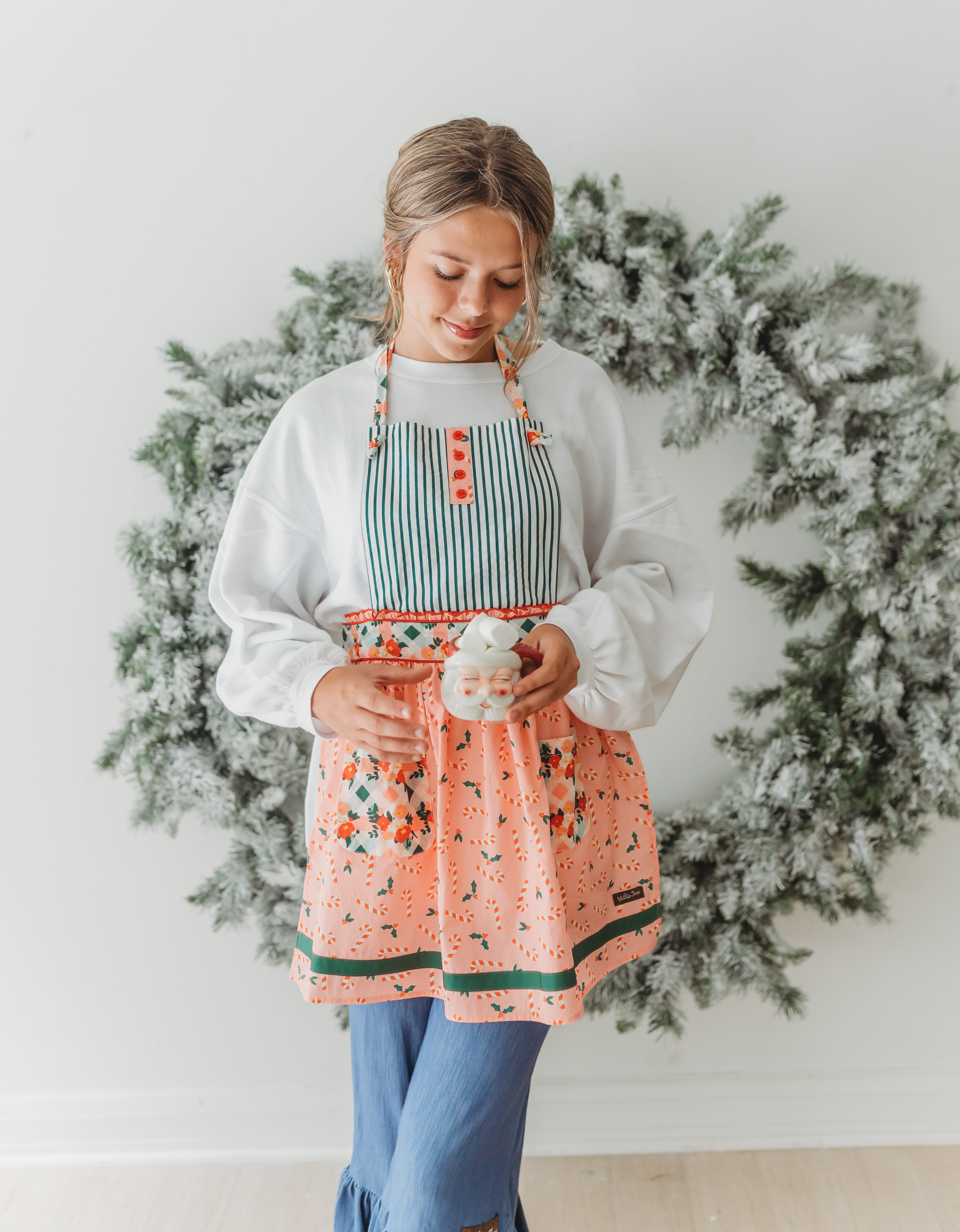 Peppermint Swirl Dreams Apron (Womens)