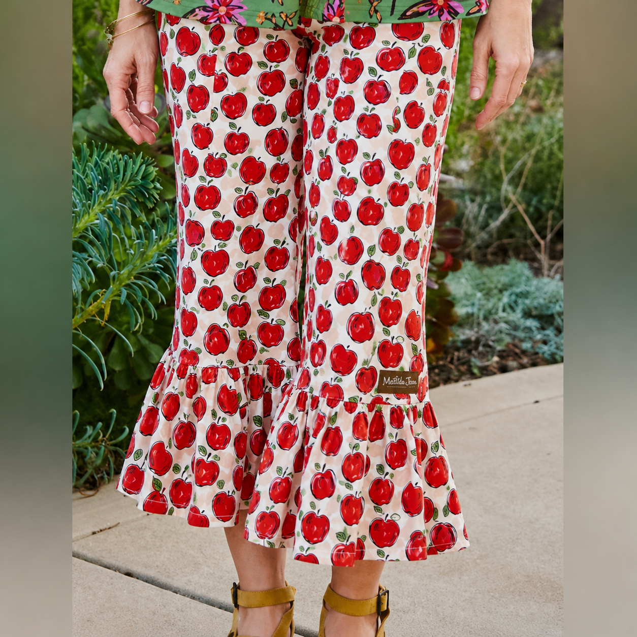 Women's Big Ruffles | Apple of My Eye (Pre-order)