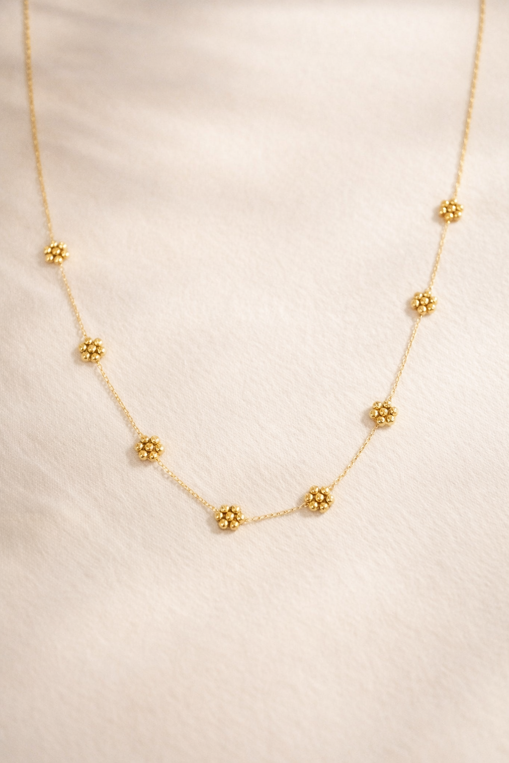 Golden Daisy Necklace