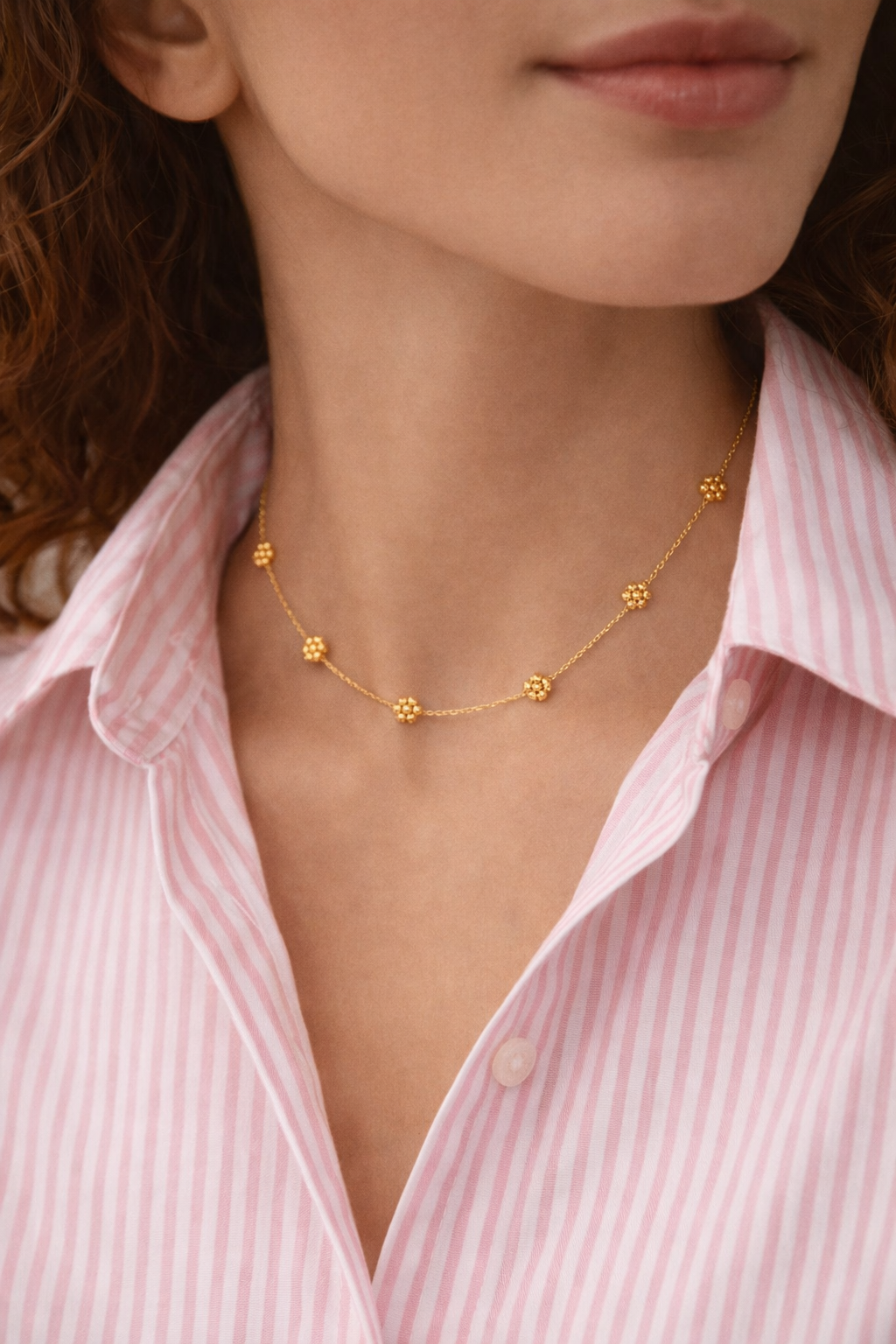 Golden Daisy Necklace