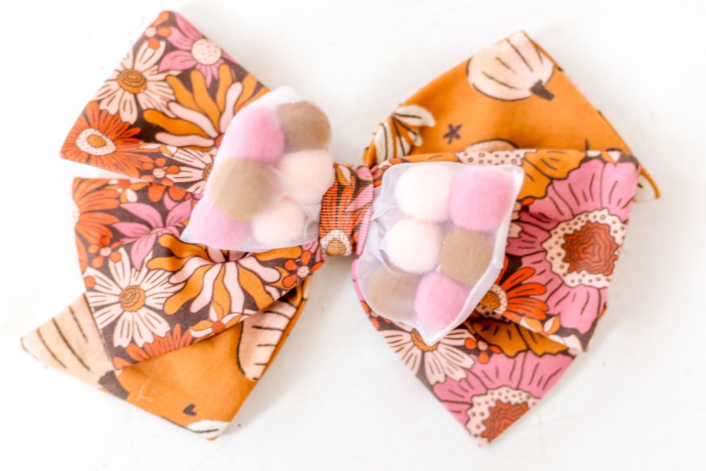 Gourds And Giggles Bow (Pre-Order)
