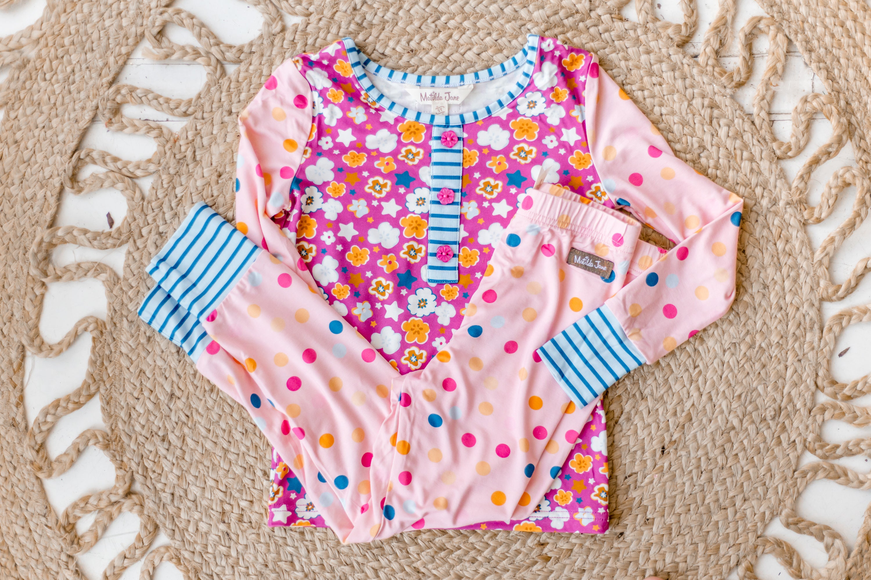 Dream Filling Lounge Set  (Pre-Order)
