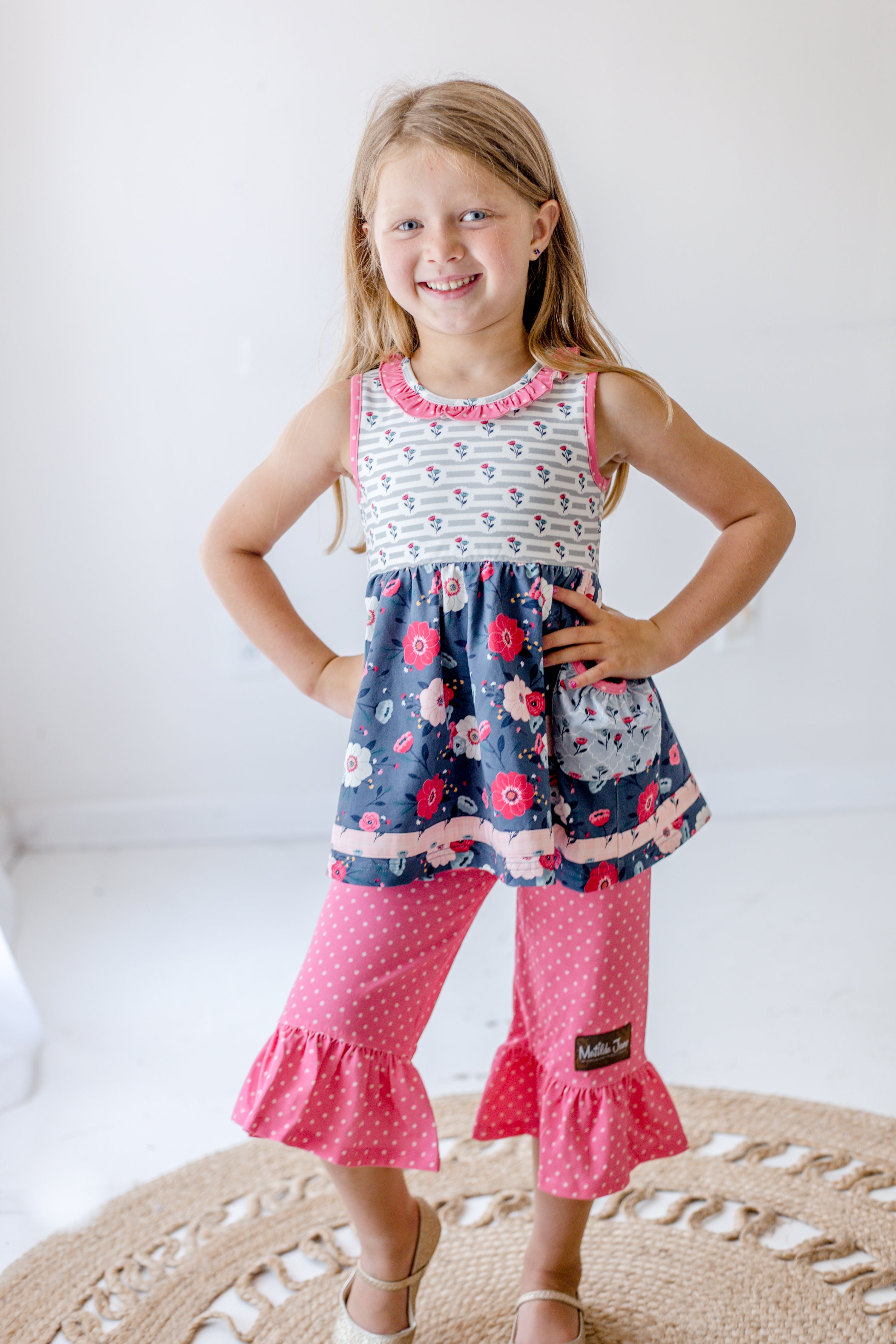 Carnation Dot Big Ruffles Leggings