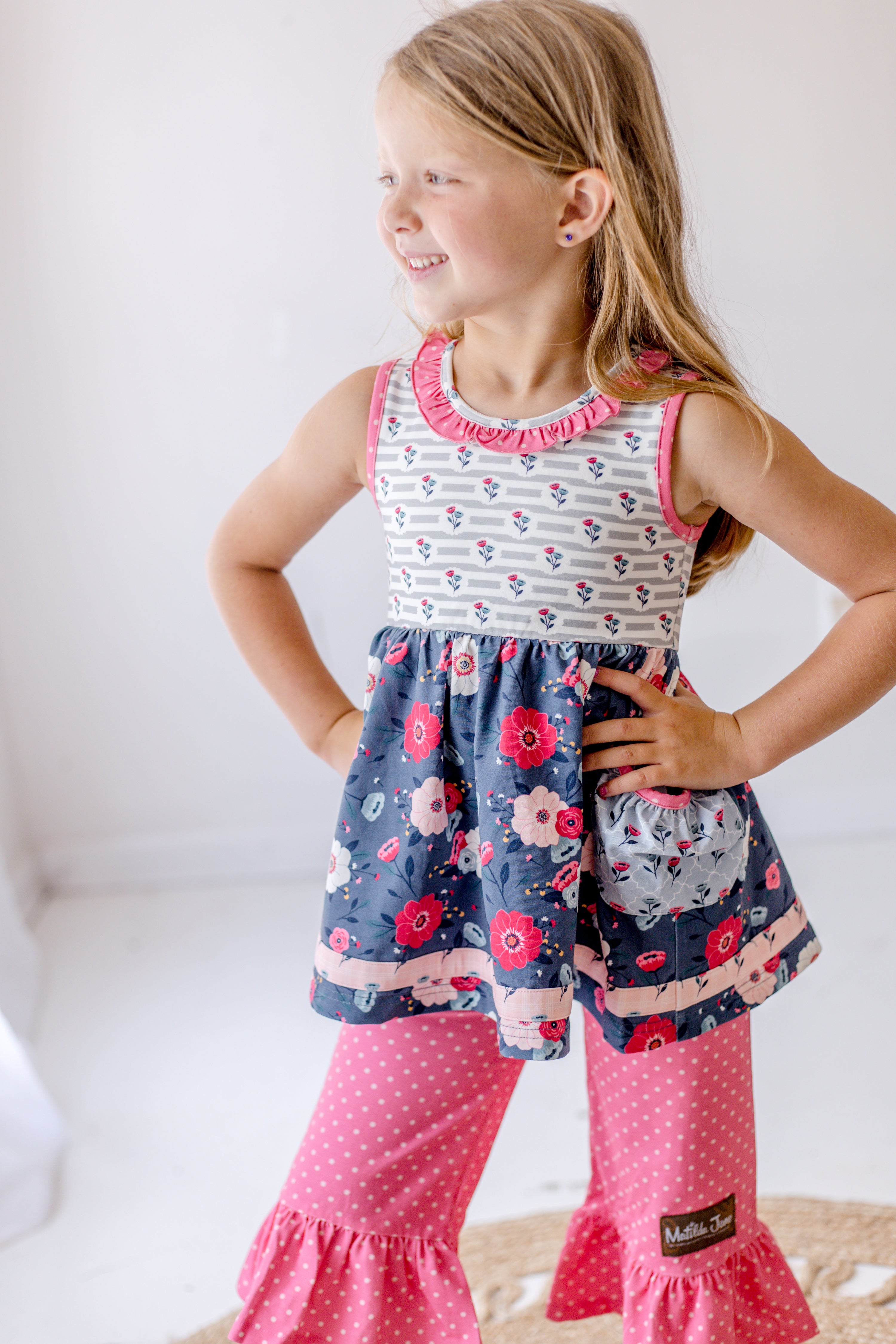 Carnation Dot Big Ruffles Leggings