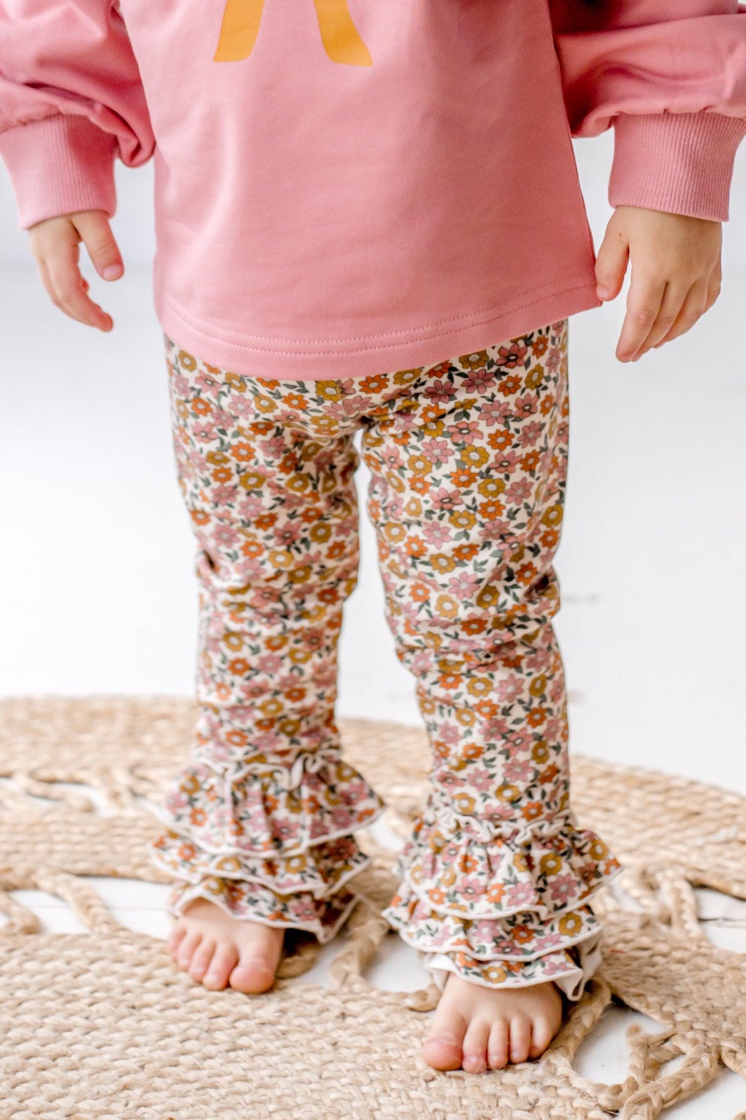 Ditsy Ruffle Roots Benny Leggings (Pre-Order)
