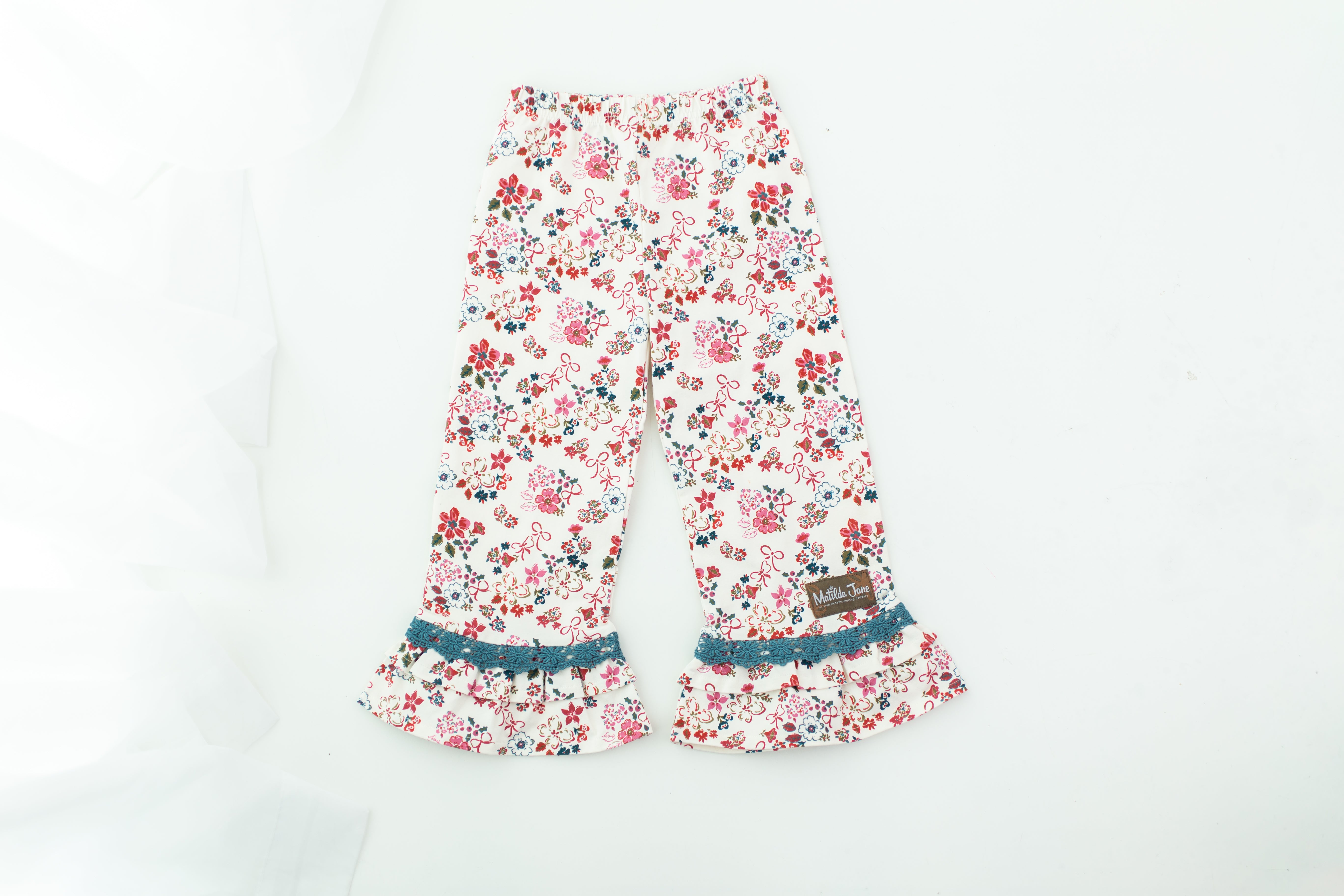 Snowberry Big Ruffles (Pre-Order)