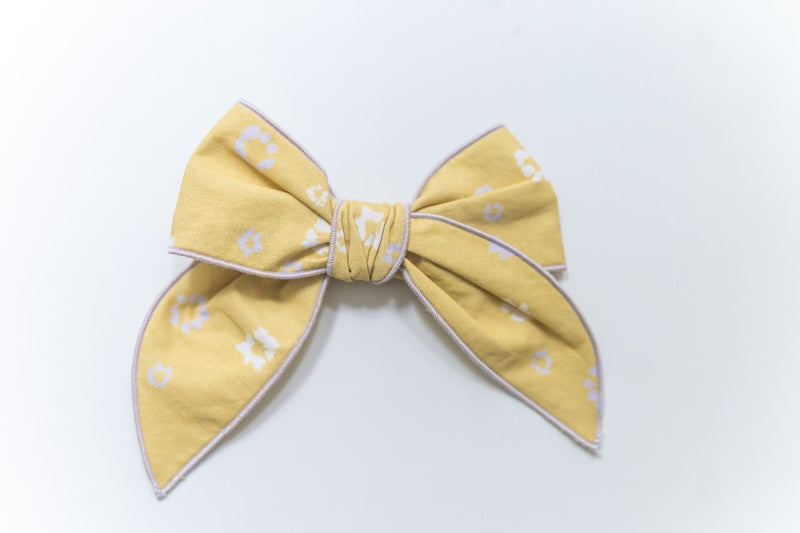 Whimsical Wonderer Hair Bow