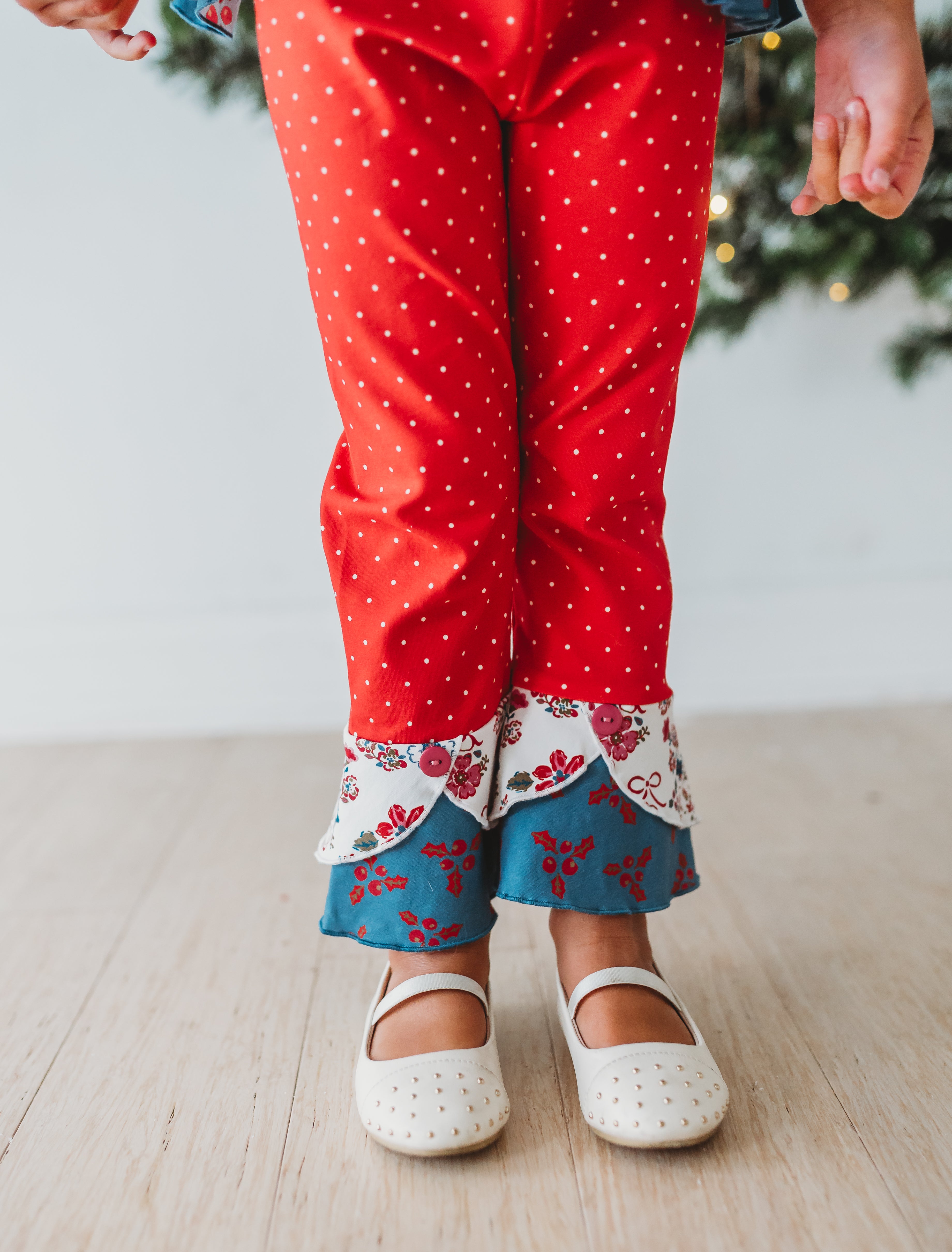 Poinsettia Parade Leggings (Pre-Order)
