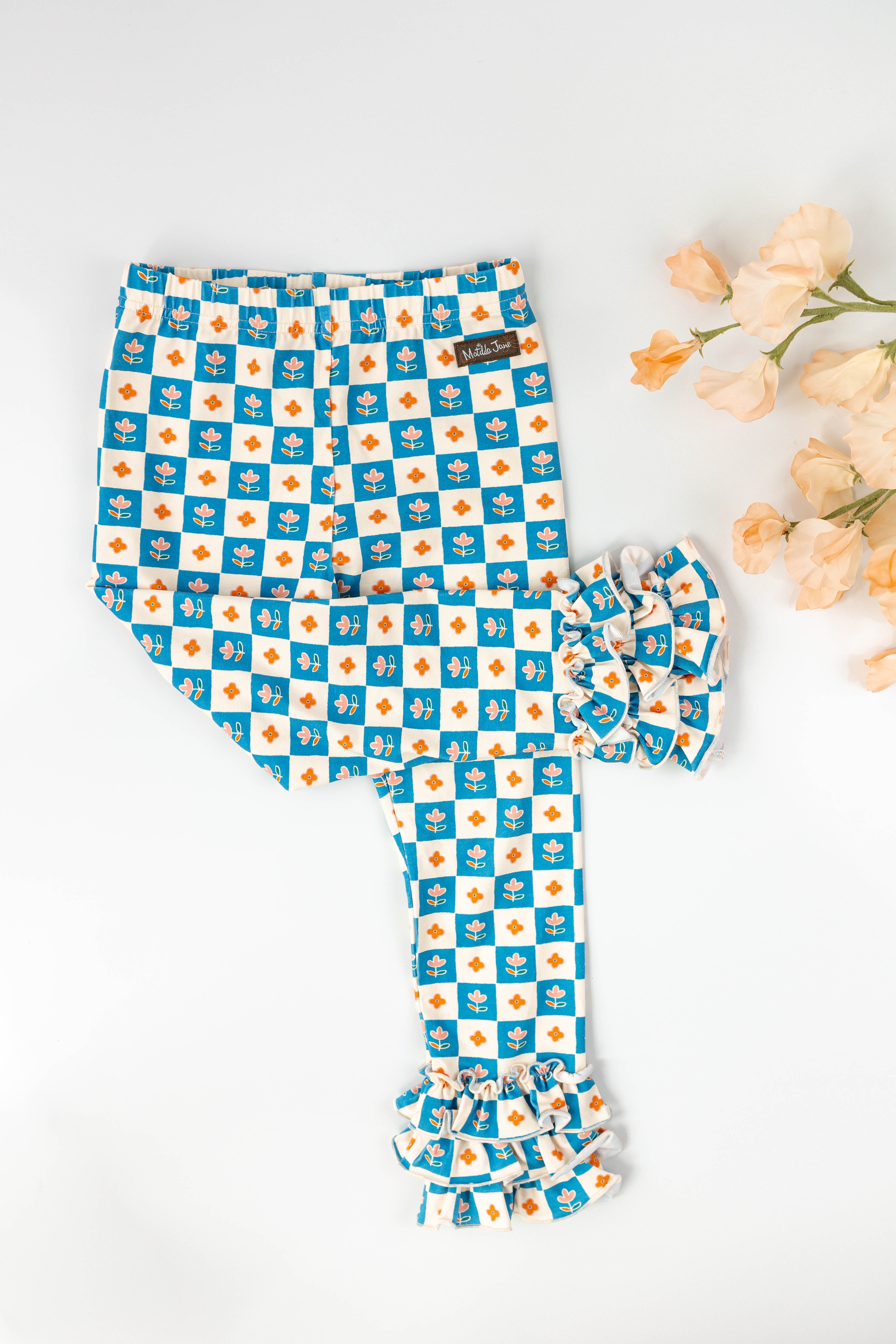 Retro Revival Leggings