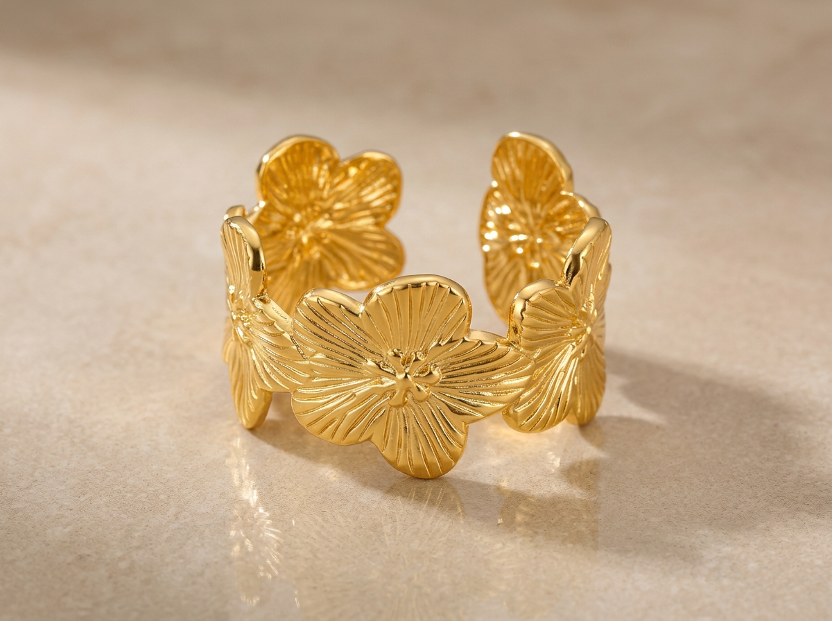 Lumière Flower Ring